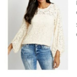 NWOT Women's Blouse. Size XL Maurices